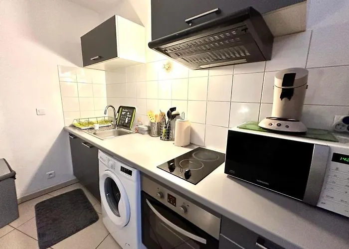 Charming 45m In Carcopino 아파트 Sarrola-Carcopino