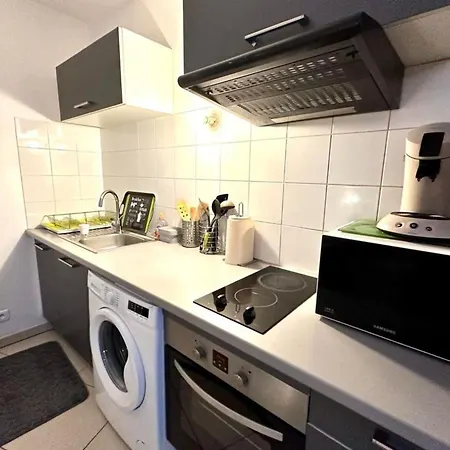 Apartment Charming 45m In Carcopino